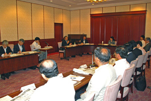 2006年以来、３年ぶりに「大阪雇用対策会議」開かれた。