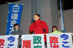 社民党より辻元きよみ(右:大阪10区)、国民新党より白石じゅん子(左：大阪13区)